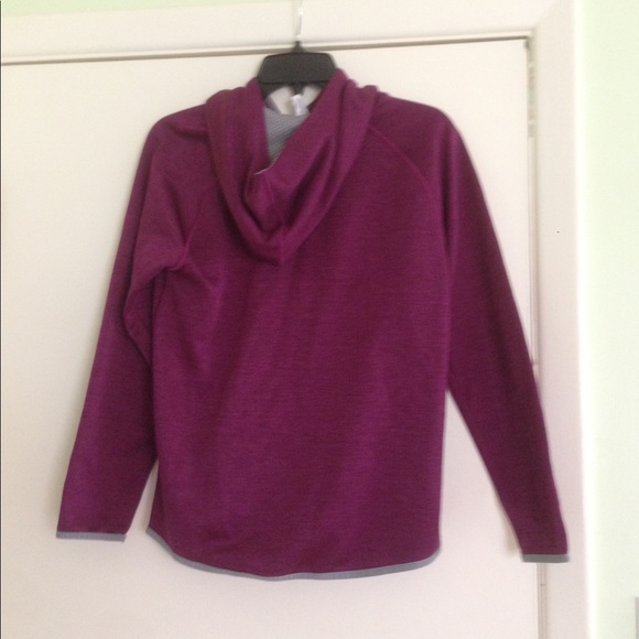 Purple Youth XL Under Armour ColdGear Sweatshirt - Picture 2 of 8